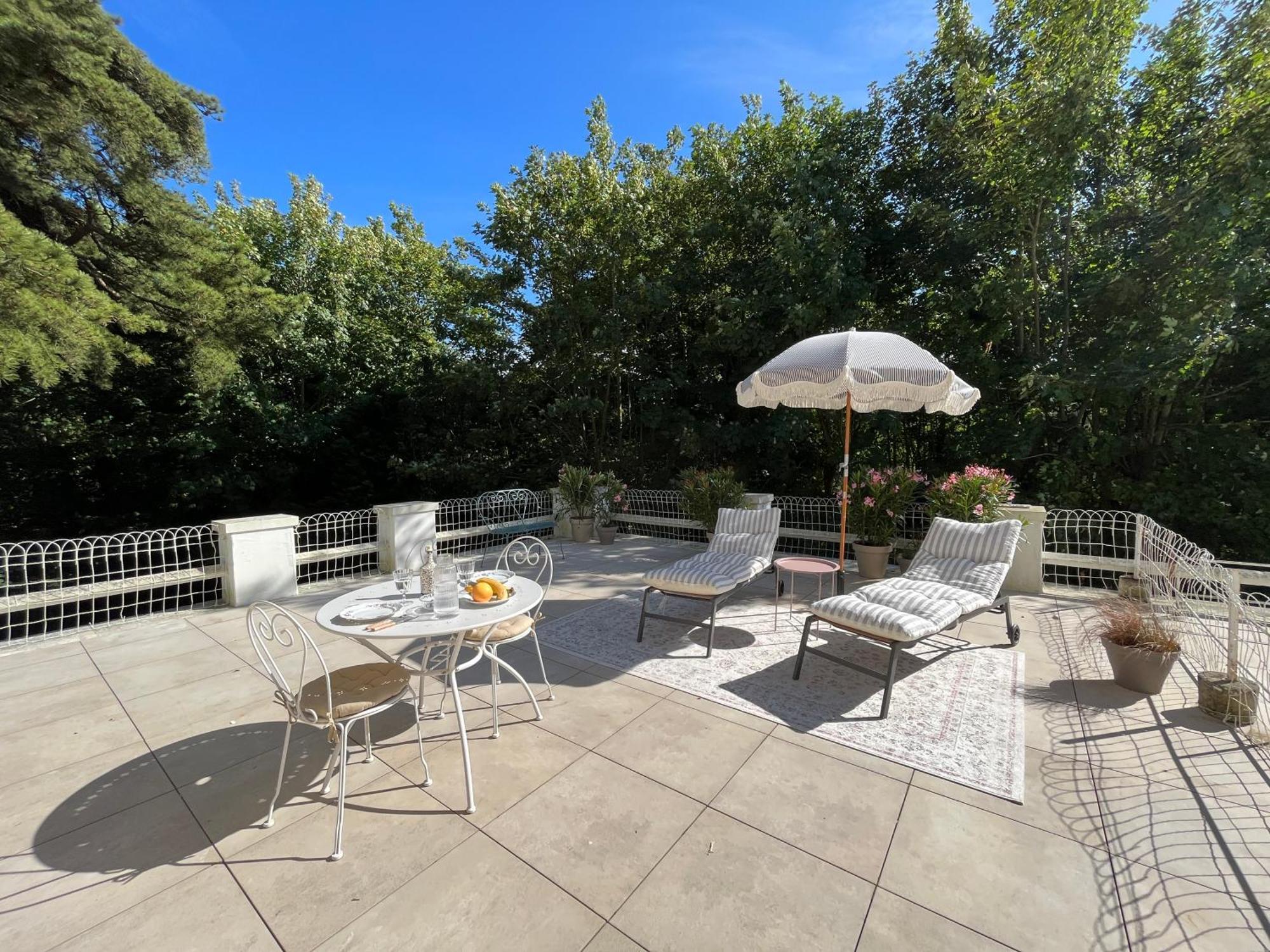 Suite Avec Grande Terrasse Et Parc - Gite Classe 4 Etoiles Etretat Luaran gambar